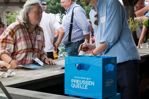 Preussen Quelle-Kasten an der Bar