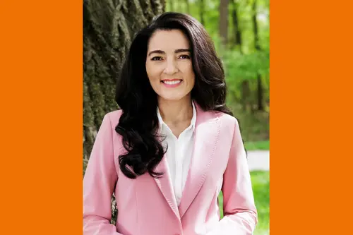 Prof. Dr. Chirine Etezadzadeh